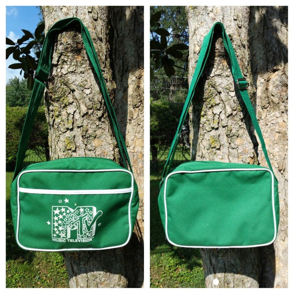MTV Crossbody Bag - Yak Pak Purse Green