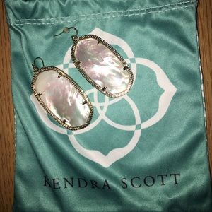 Kendra Scott Danielle Earrings in White Pearl