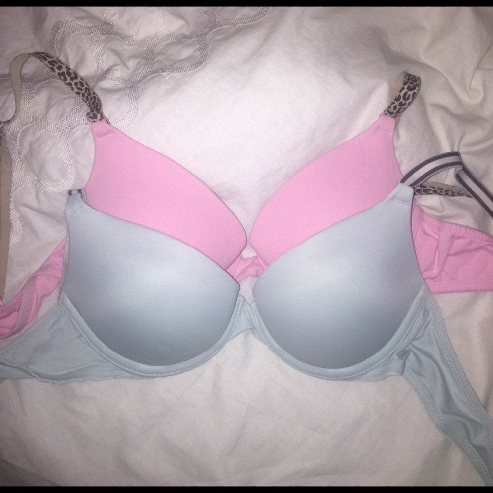 Victoria's Secret PINK 32a Push-Up Bra Bundle