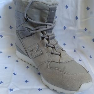 SUPER CHEAP! BRAND NEW WOMENS NEW BALANCE