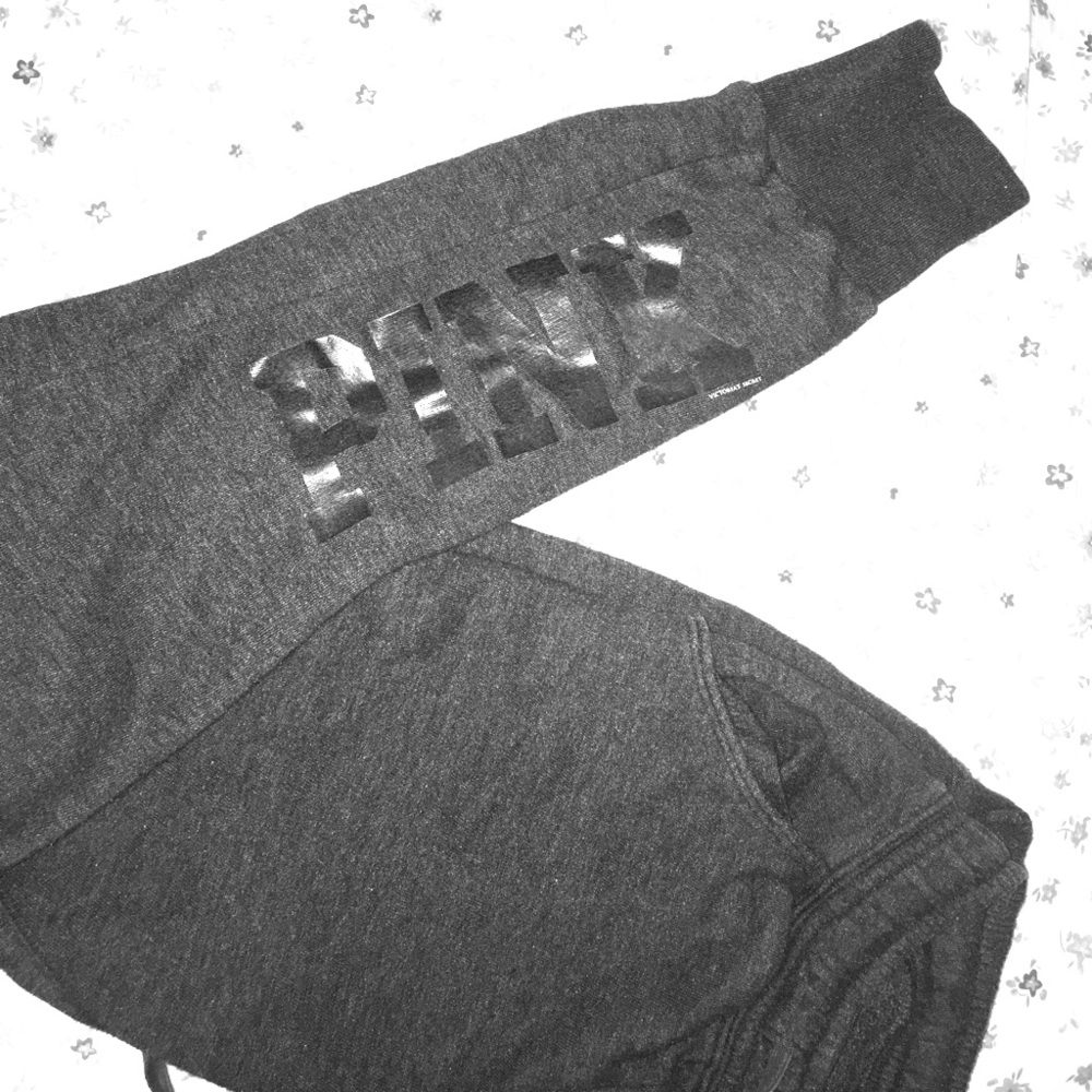 Victoria's Secret pink sweat pants !