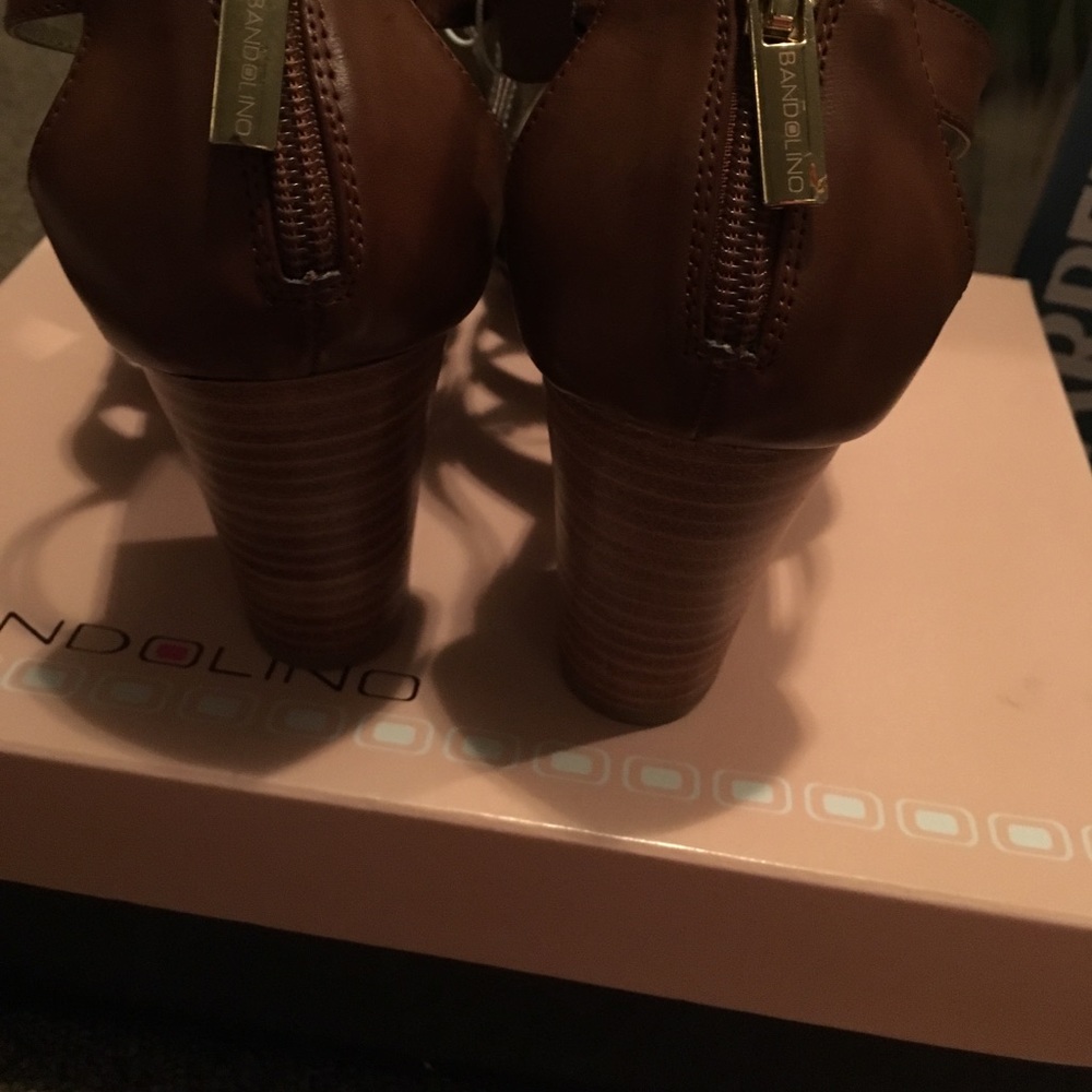 sandals - Picture 3 of 4