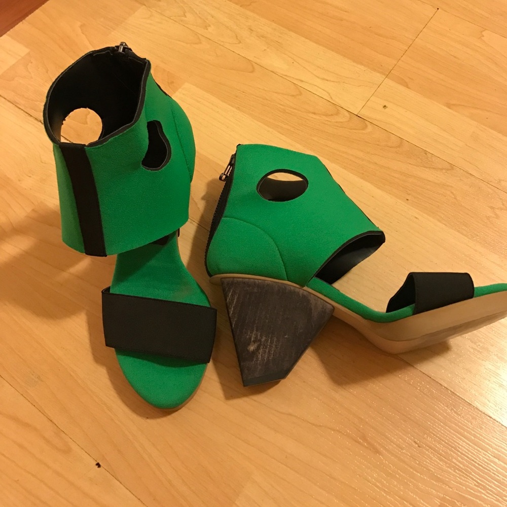 VPL by LD Tuttle green and black neoprene and wood