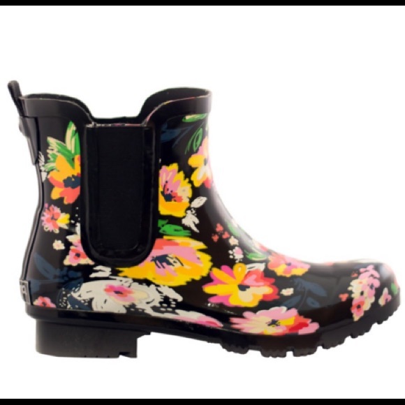 Black Floral Roma Rain Boots by Sadie Robertson - Picture 3 of 4