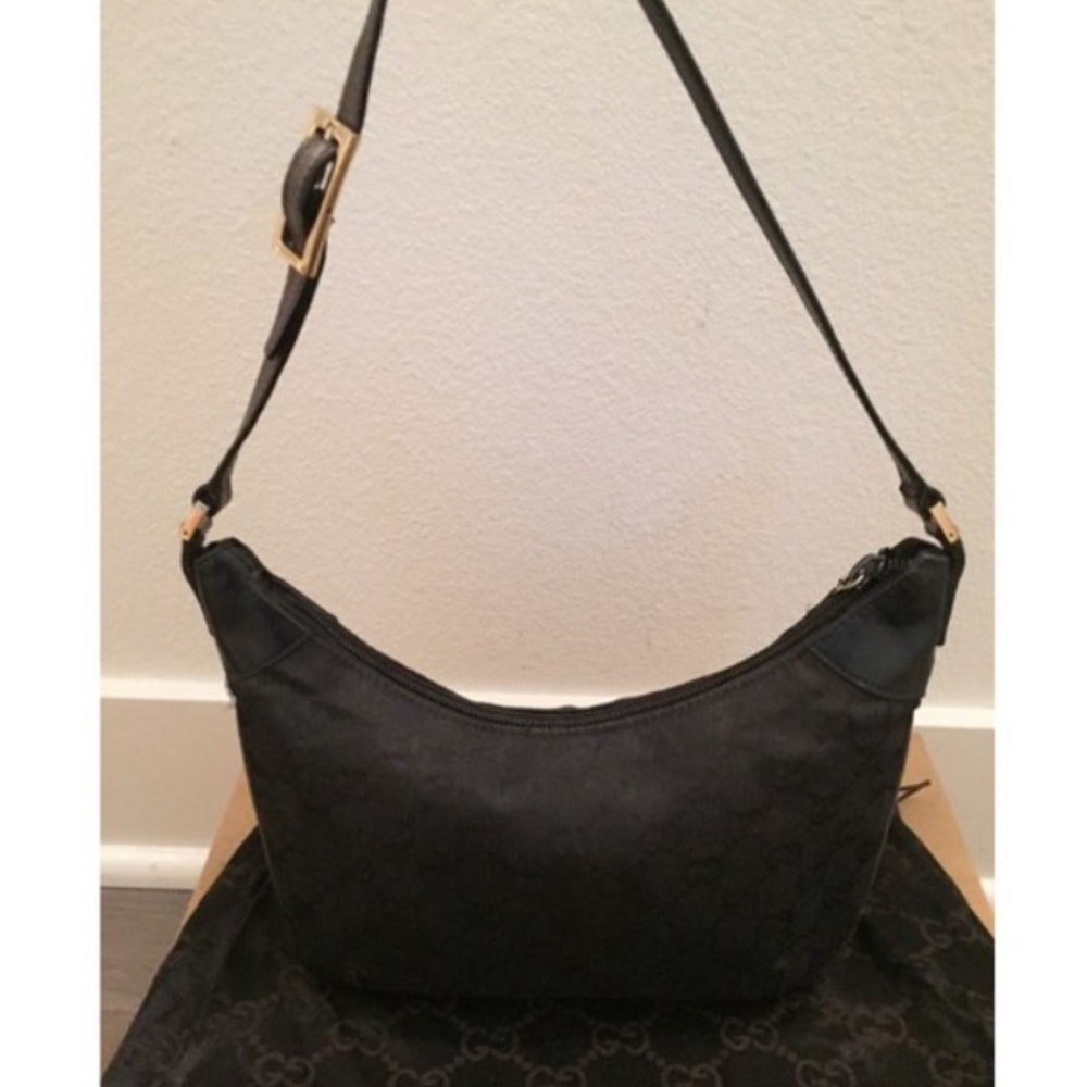 Gucci Newton Signature Pouchette