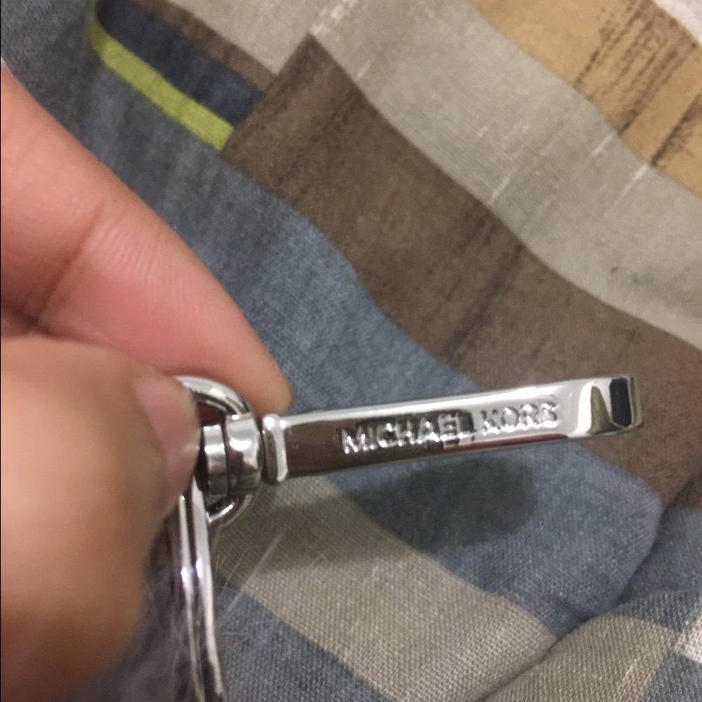 Michael kors Pom Pom fur keychain