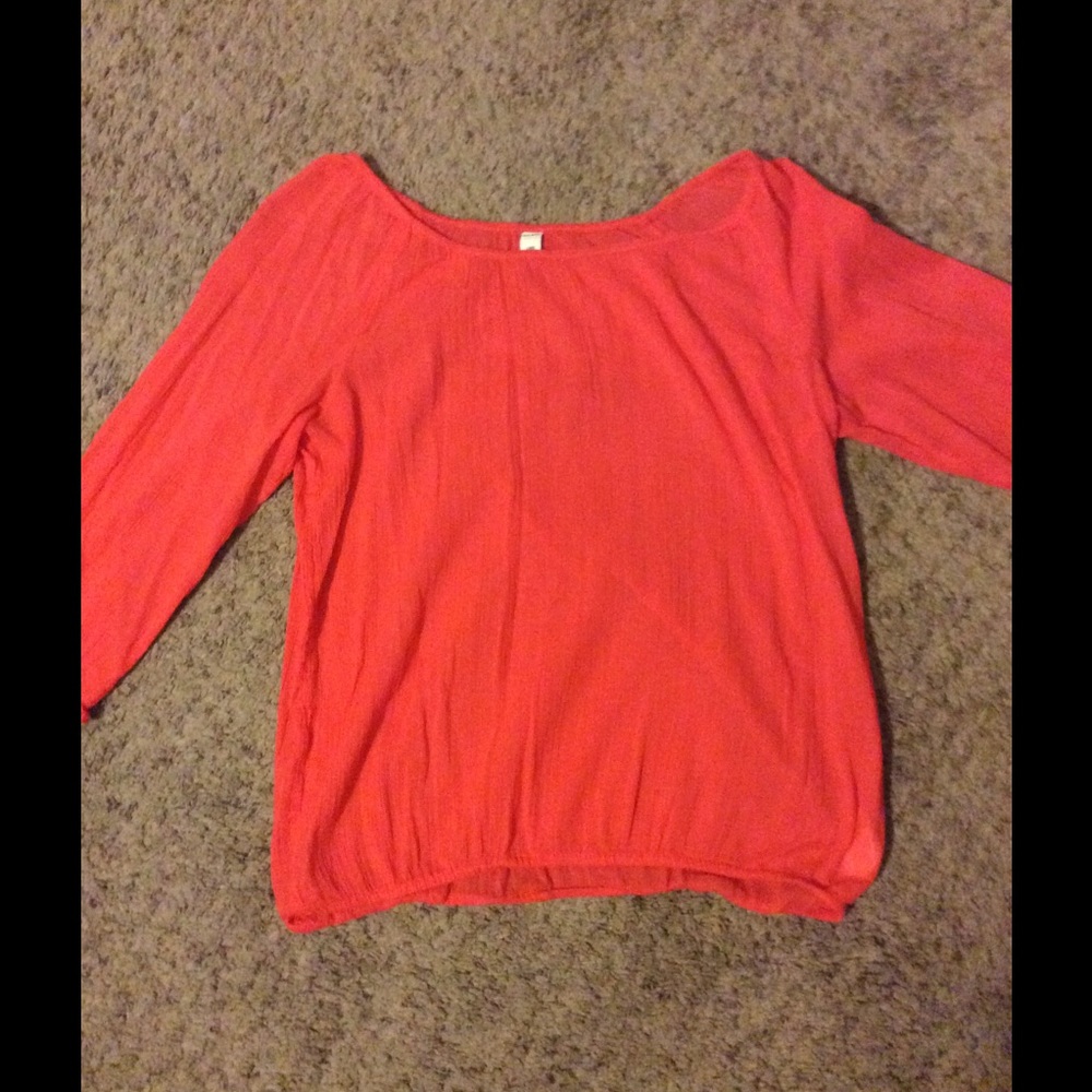 Wet seal tops size large