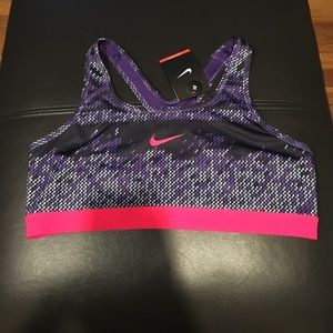 Cute Nike sports bra! Brand new with tags!