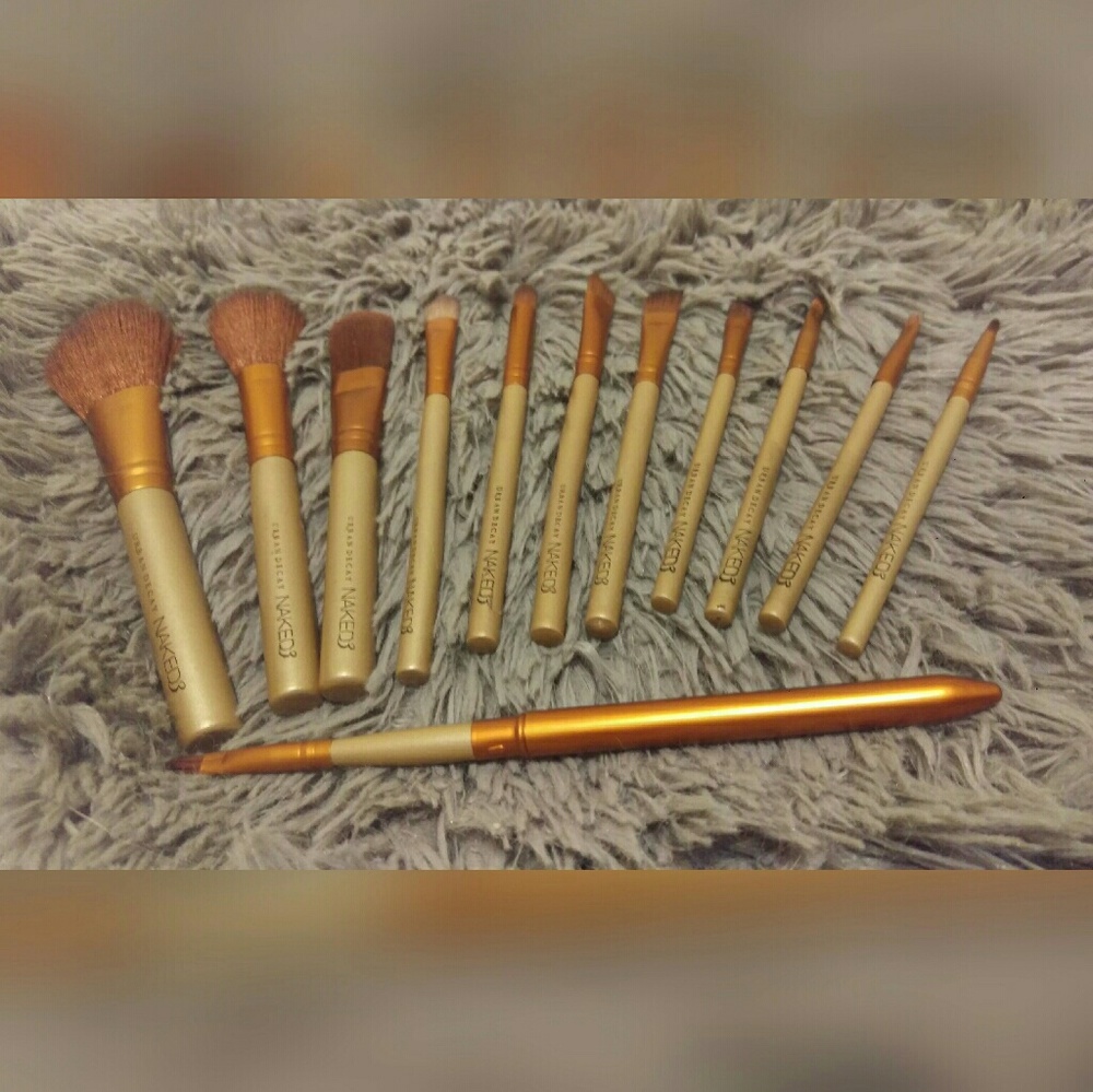 Naked 3 Brush Set 12pc