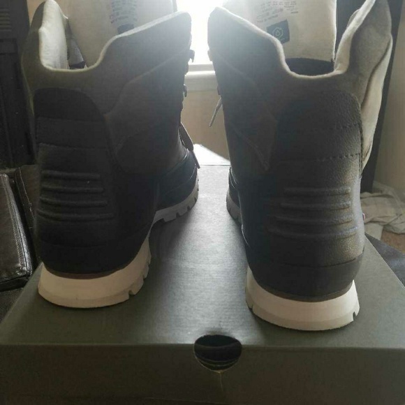 Timberlands - Picture 3 of 3