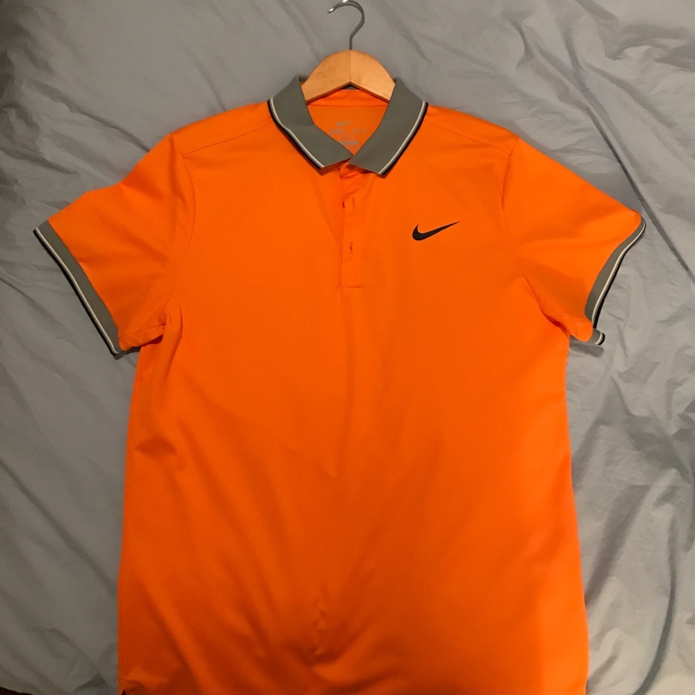 Nike Dri Fit golf shirt