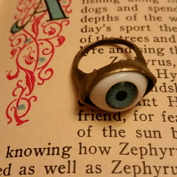 NWOT Bronze Seeing Evil Eye Ring size 6.5 - Picture 2 of 2