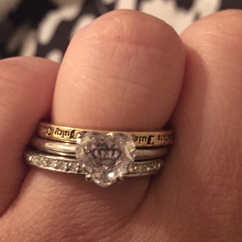 🎉‼️ 2 day sale 🎉‼️ juicy couture ring set