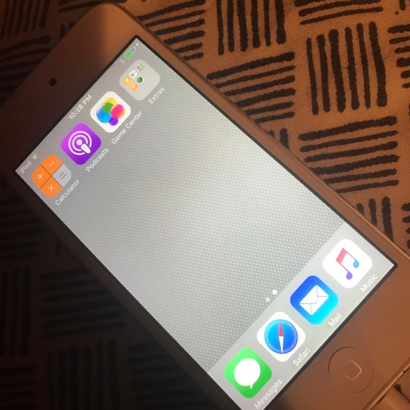 iPod touch 5th gen - Picture 3 of 3