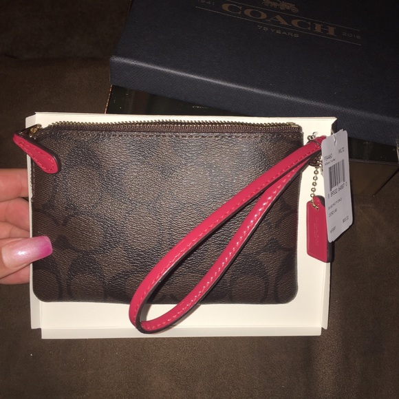 Coach Boxed Signature PVC Corner Zip Wristlet - Picture 2 of 4