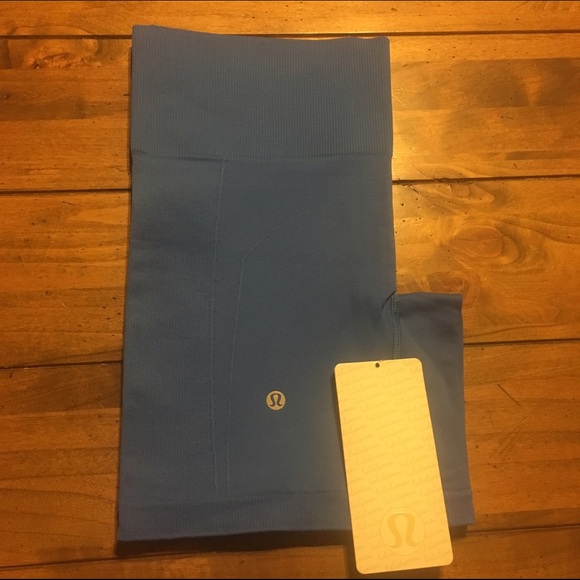 lululemon athletica Pants - LULULEMON BLUE SCULPT SHORTS NWT