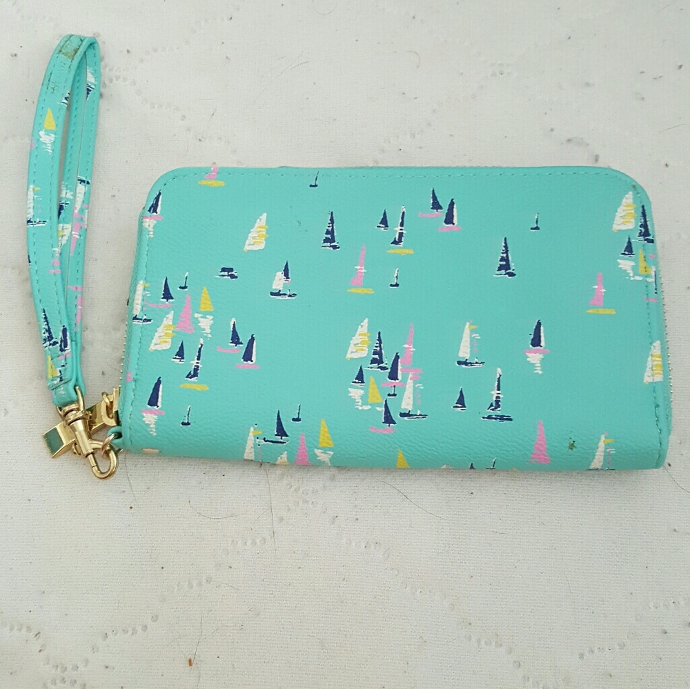 Wristlet wallet super cute