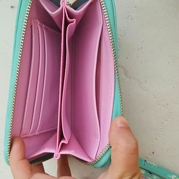 Wristlet wallet super cute - Picture 2 of 2