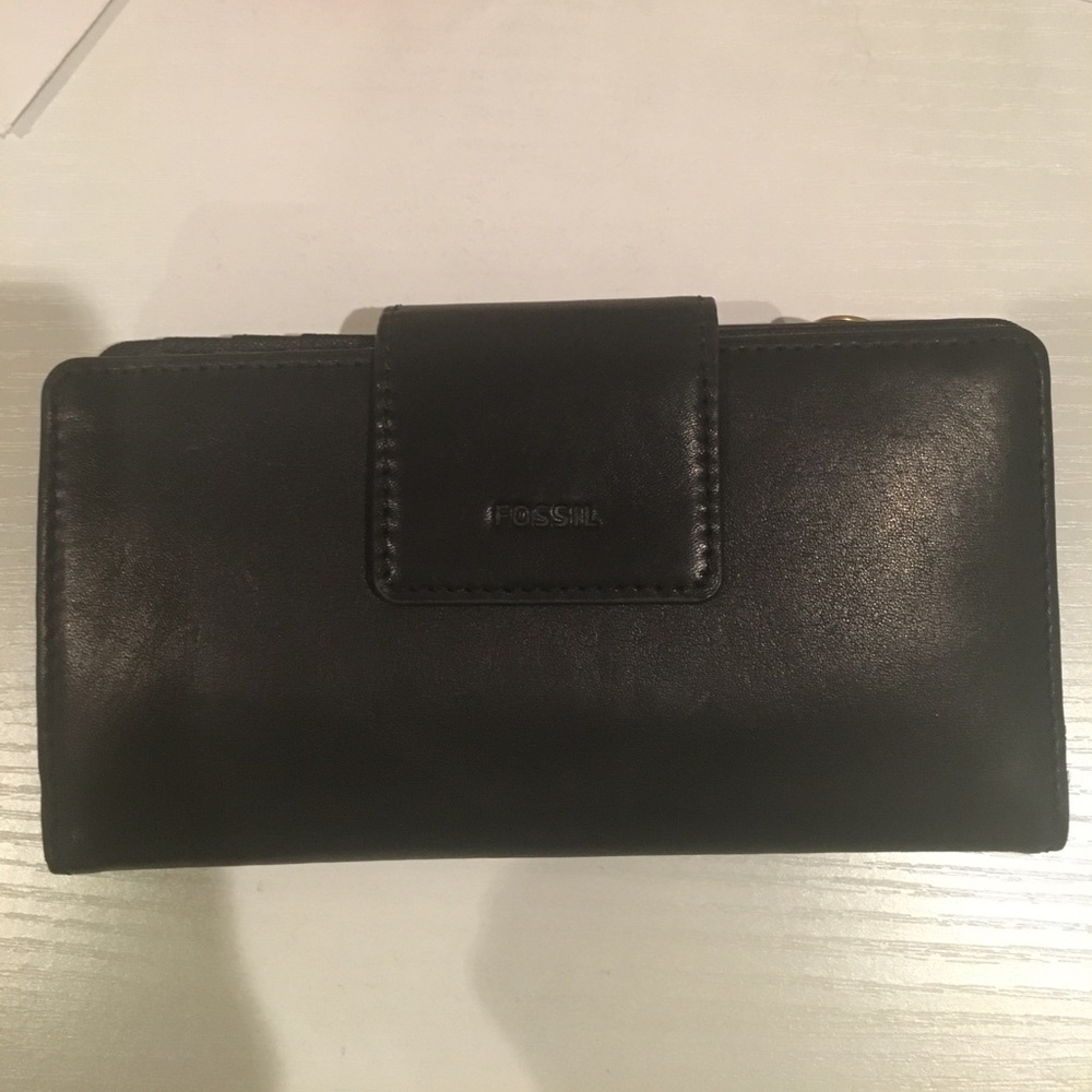 Fossil wallet