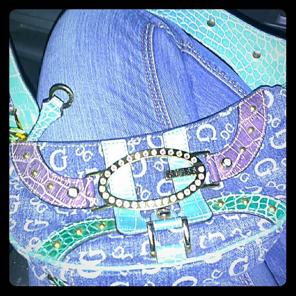 Guess purse