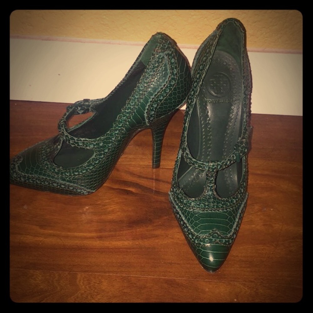 tory burch green pumps