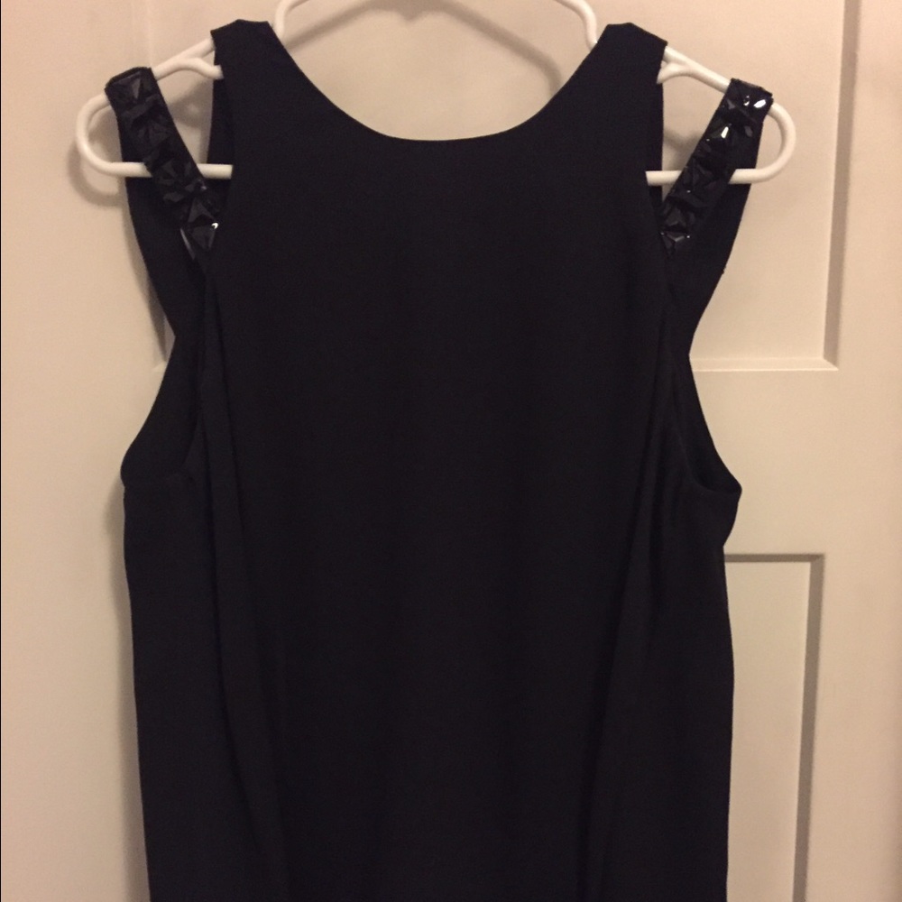 BCBG top