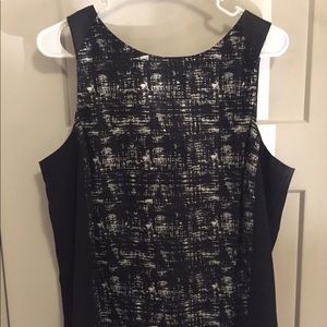 sleeveless top