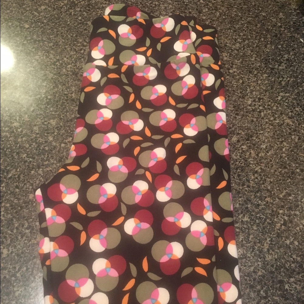 LuLaRoe OS leggings