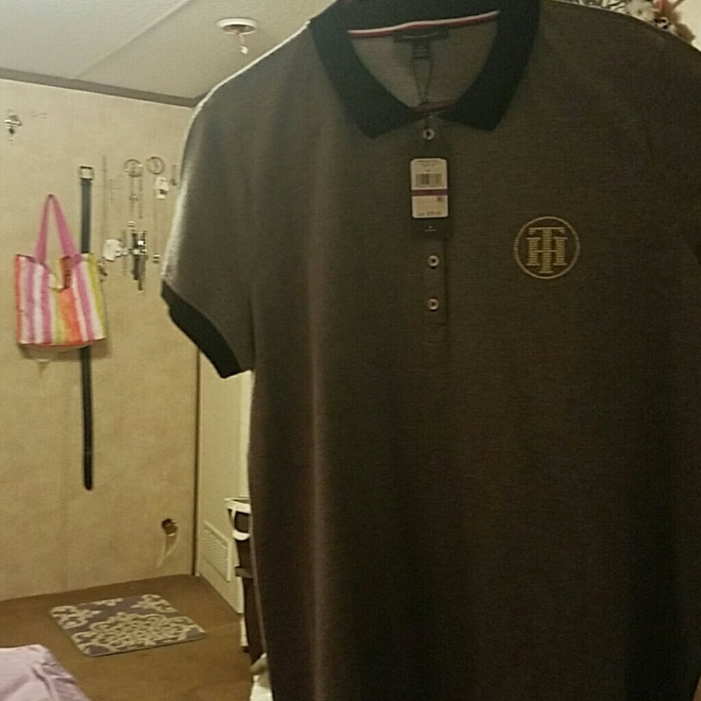 Shirts - Picture 3 of 4