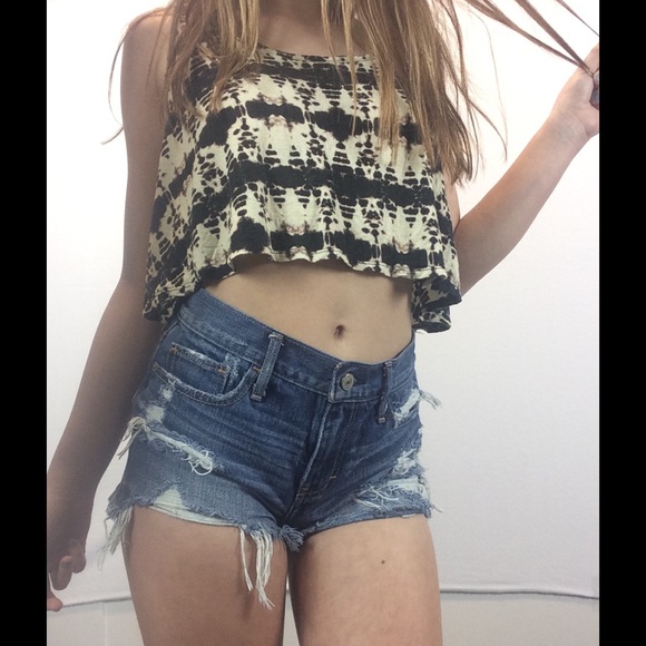 Backless crop top - Picture 2 of 2