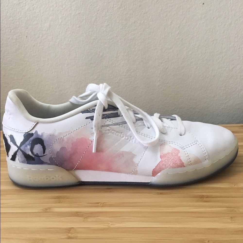 Reebok Classic Sneaks Special Edition Design