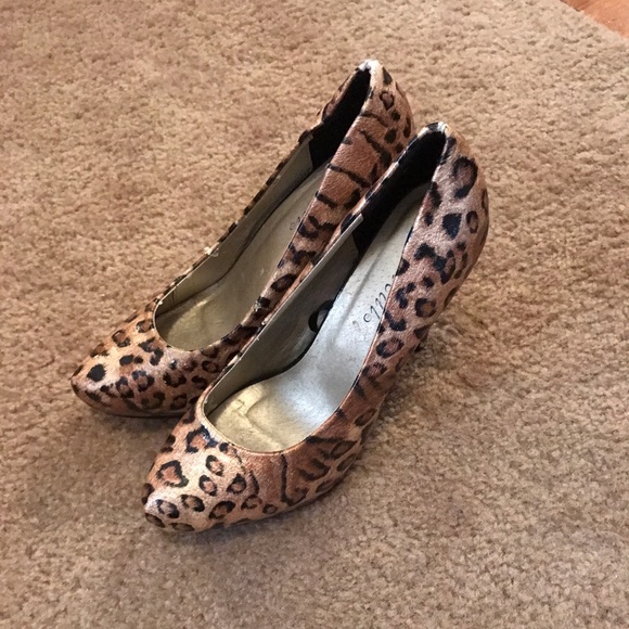 Heals! - Picture 1 of 2