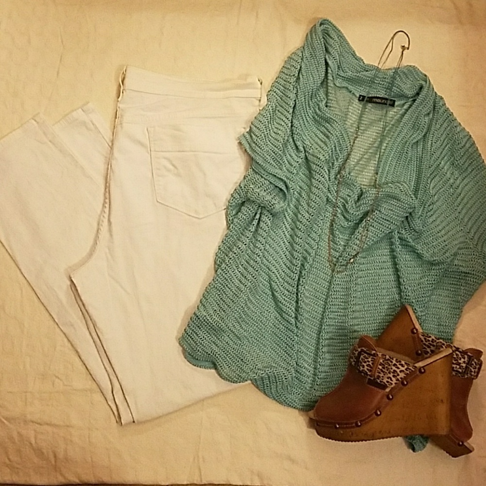 Oldnavy off white jeans