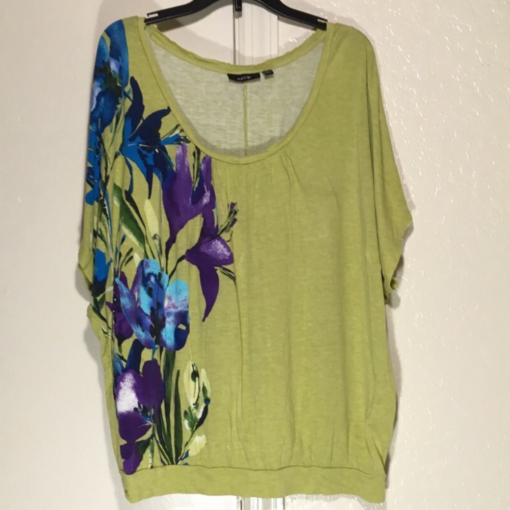 Apt 9 floral shirt