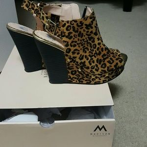 Wedge Leopard sandal