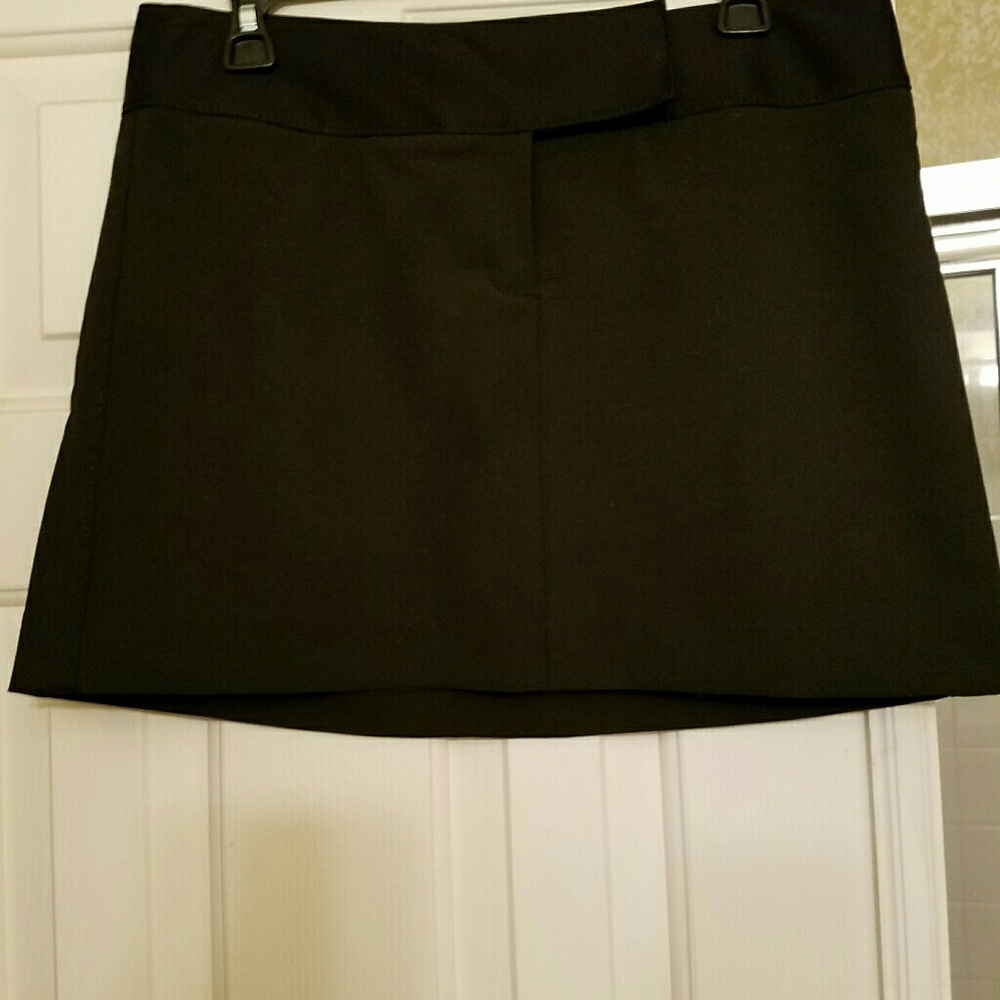 Express  tuxedo  style  mini skirt