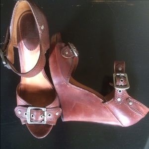 Wedges FRYE 5" Buckel