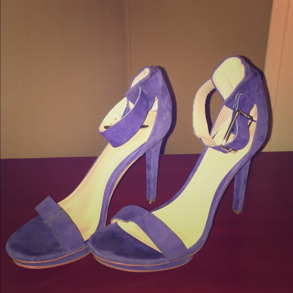 Blue suede shoes!!