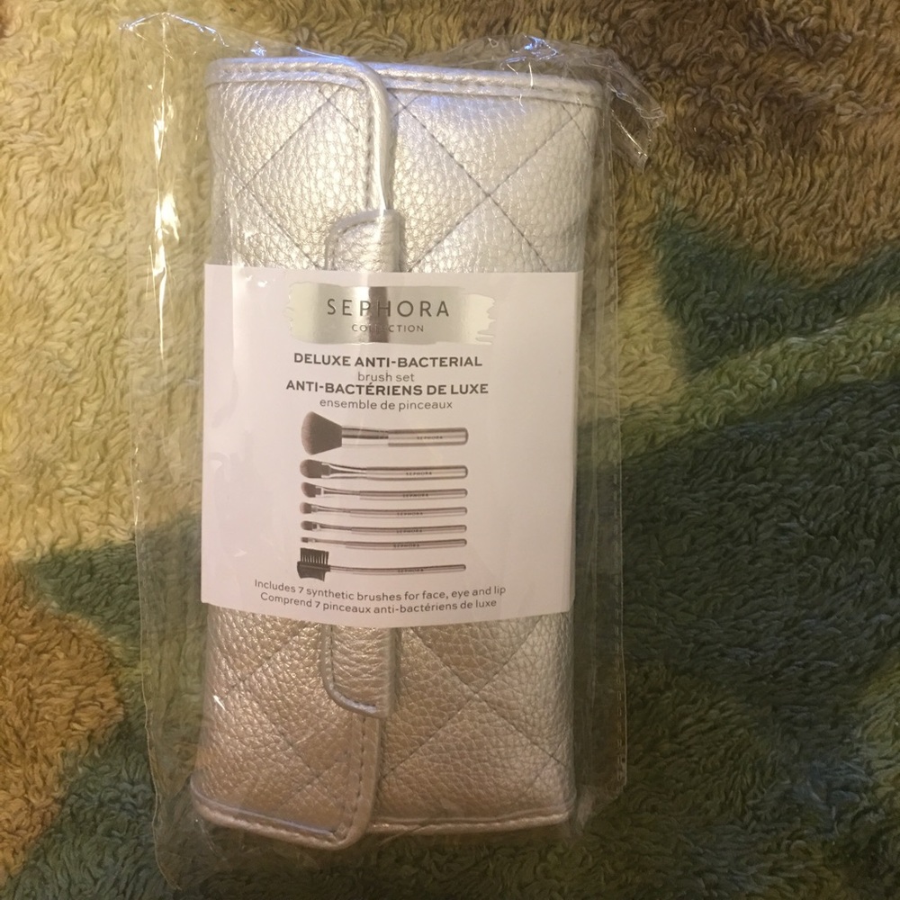 ✨Sephora Deluxe Antibacterial brush set✨
