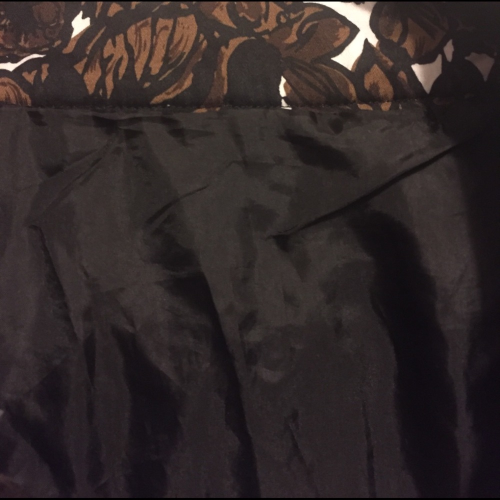 Skirt - Picture 4 of 4