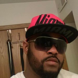 Meet your Posher, Clint