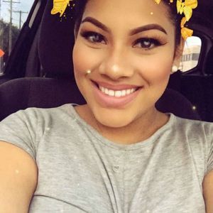 Meet your Posher, Idali