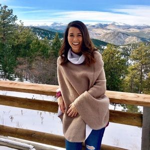 Meet your Posher, Natalie