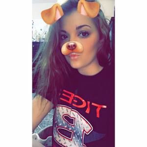 Meet your Posher, Brittney