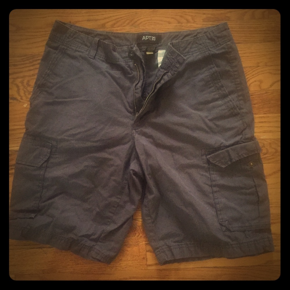 Grey Size 33 Men's. Shorts.
