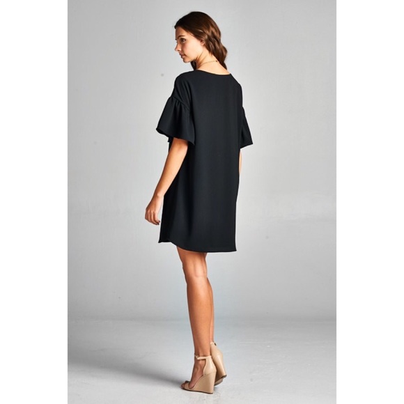 LAST ONE!! Black Bell Sleeve Shift Dress - Picture 4 of 4
