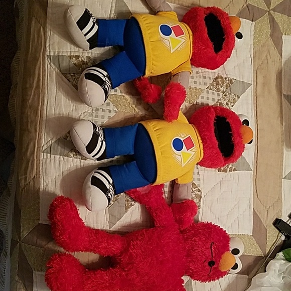 Elmo - Picture 1 of 2