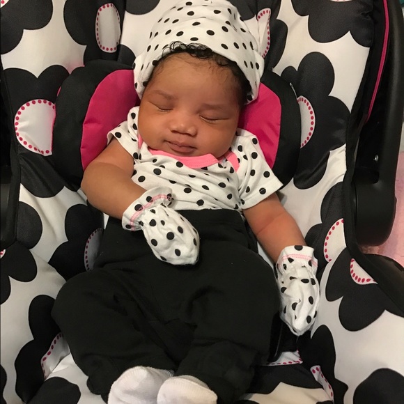 Meet your Posher, Marshawn - Picture 1 of 1