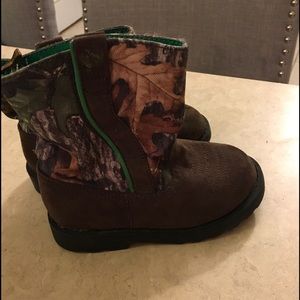 Toddler boots