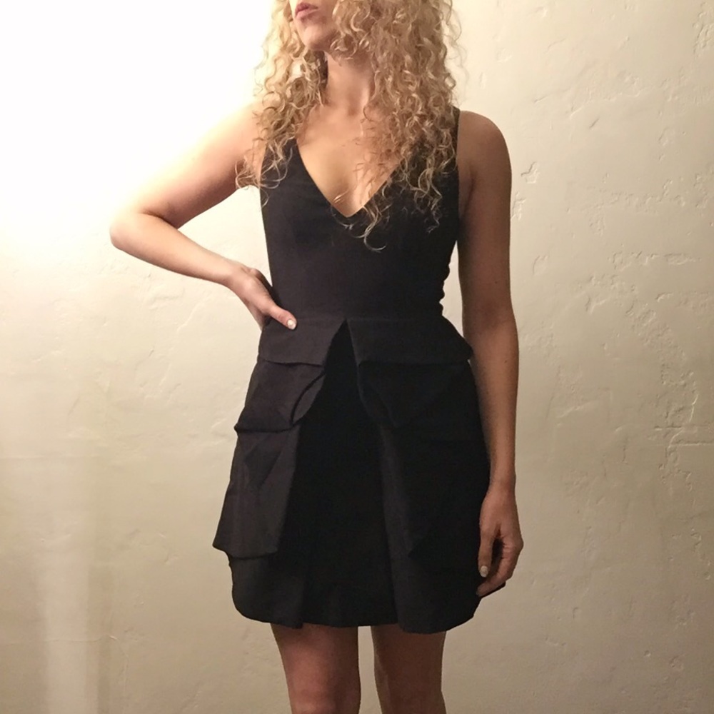 Flash SALE! Keepsake The Label little black dress!